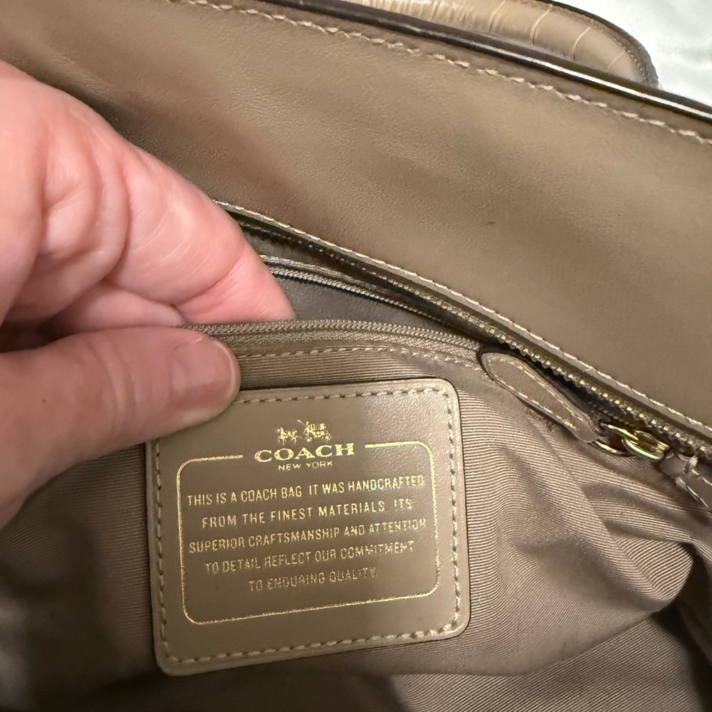 Coach Tan Croc-Embossed Women's Bag - Picture 8 of 9